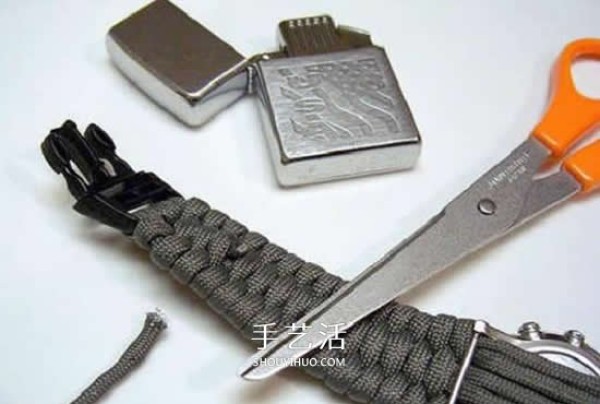 The weaving method of paracord watch strap and the illustration of weaving the watch strap with paracord