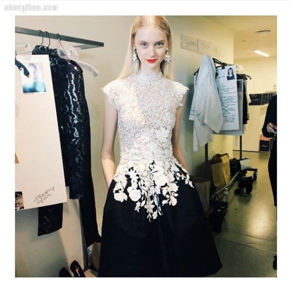 OSCAR DE LARENTA and his last 2015 spring and summer womens wear