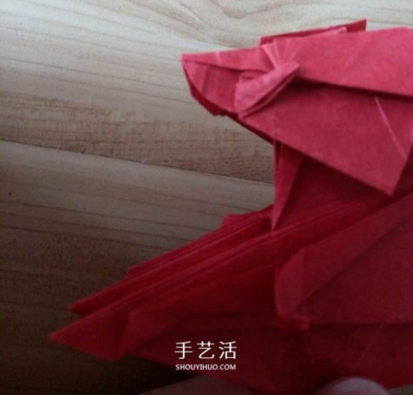 The process of folding the auspicious beast Kirin, the illustrated process of folding the Origami Tetsushi Kamiyas Kirin