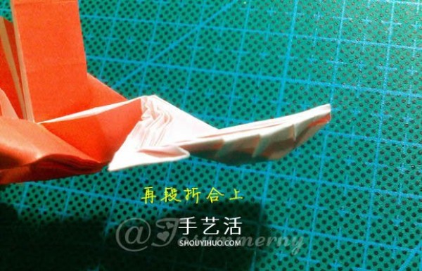 Illustration of how to fold a beautiful origami angel heart ring as a small origami gift for lovers