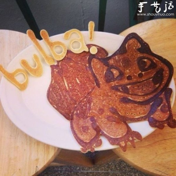 Play with cartoon pancakes in funny shapes and make them lovable