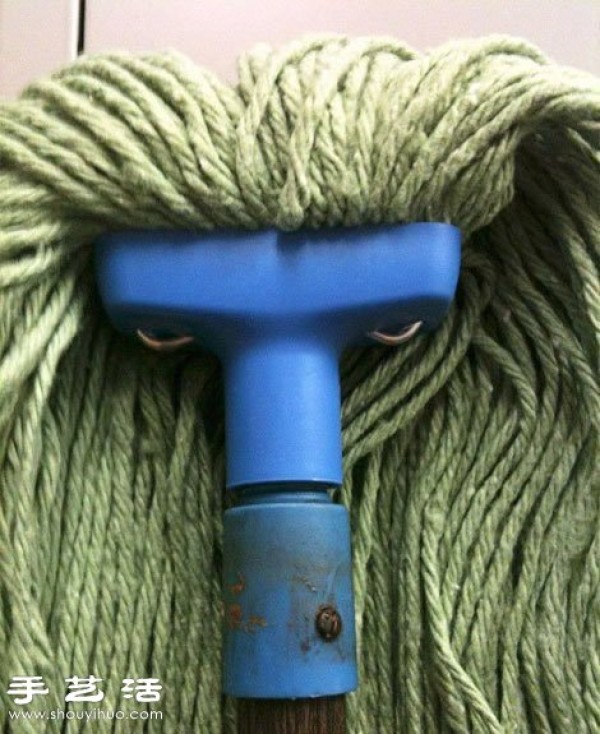 For no reason, I was despised by the mop. . . 