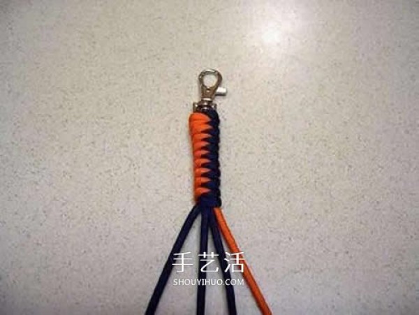 How to braid hand-made knife pendant rope and illustrate the weaving method of parachute pendant