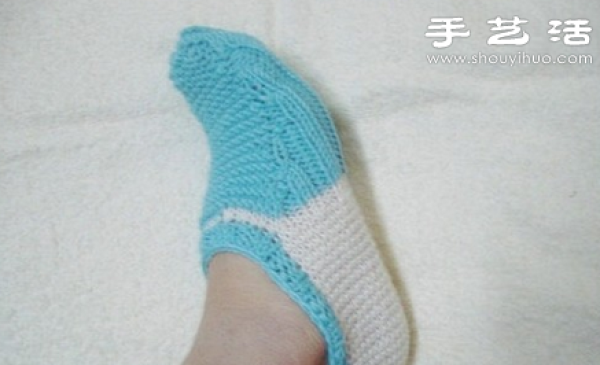 Illustrated tutorial on knitting beautiful boat socks with wool