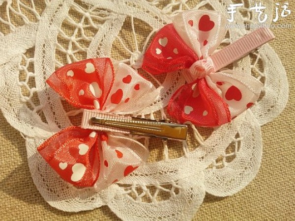 Bow-knot hairpins suitable for little girls