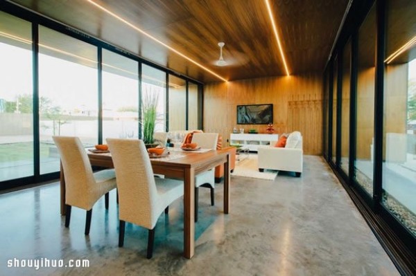 Spacious and bright Link House modern villa design