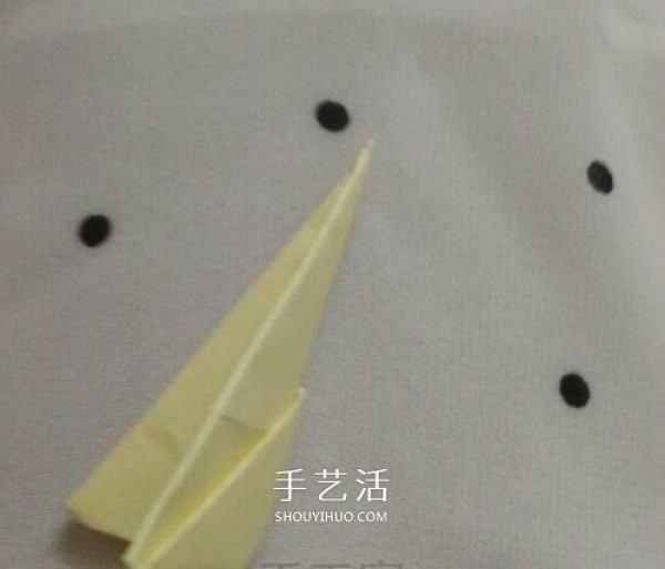 How to fold darts with step-by-step pictures and pictures of how to fold handmade paper darts