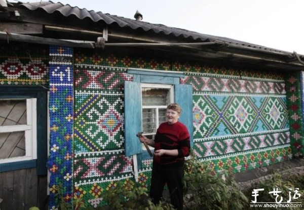 Russian aunts plastic bottle cap creativity