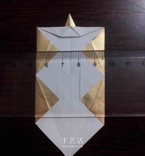 Using cigarette box paper waste and making origami three-dimensional owl illustration step-by-step