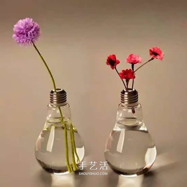 Handmade creations of waste light bulbs are so surprising! 