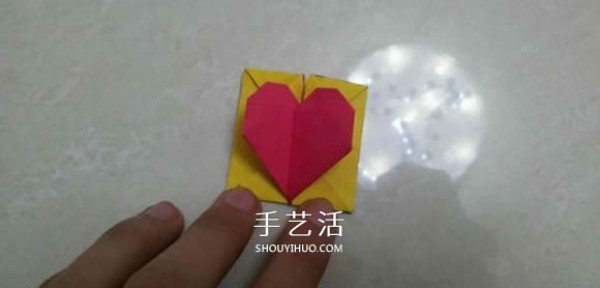 Please open my heart! Fun origami illustration of love box