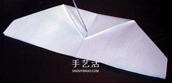 How to fold the Avengers paper plane, detailed illustrations of the origami fighter plane