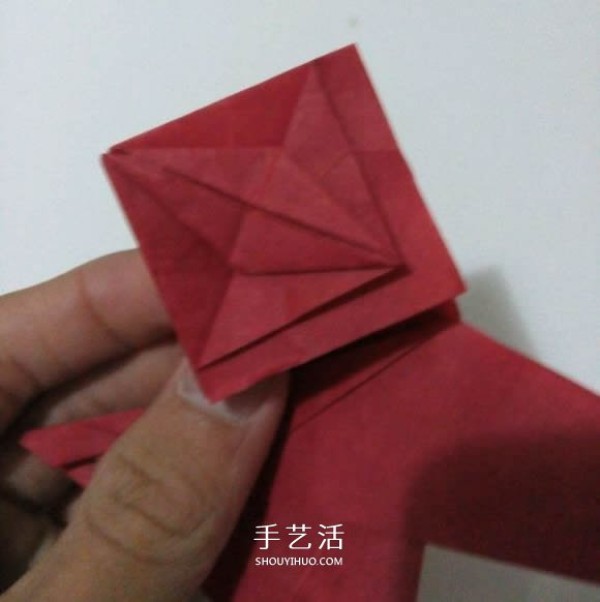 The process of folding the auspicious beast Kirin, the illustrated process of folding the Origami Tetsushi Kamiyas Kirin