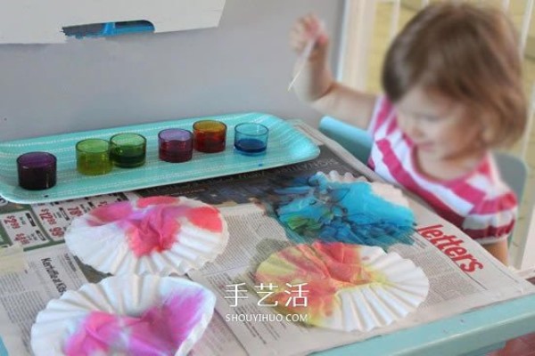 Cake paper flower making is suitable for kindergarten children who love handicrafts