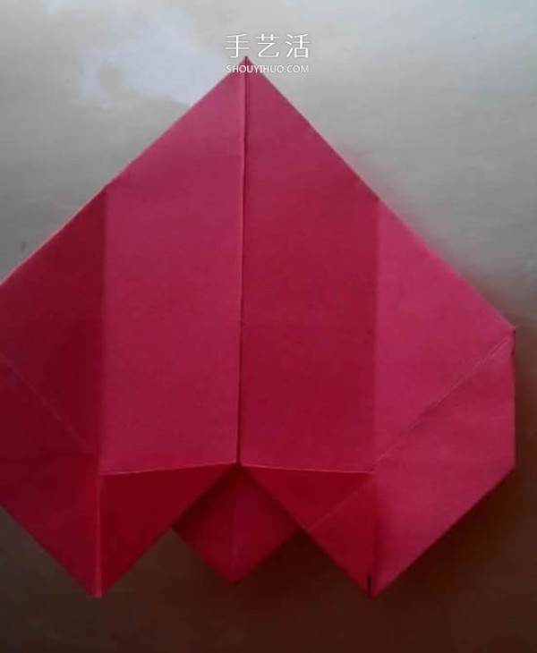 Childrens simple origami box tutorial: Illustration of the folding method of a tripod-shaped paper box