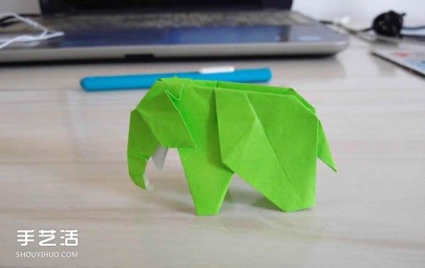 Complex Origami Elephant Steps Illustration Provides CP Pictures and Real Shot Tutorials