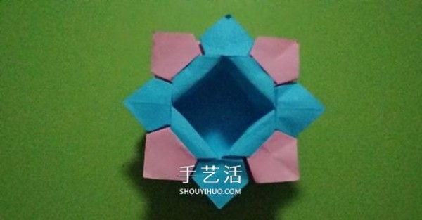 How to fold an octagonal flower basket and how to fold four origami flower baskets step by step" border="0" width ="580" height="303" src="https://img.111diy.com/timthumb.php?src=/d/file/20220112/yqh1lnj4g5h.jpg" /></p>
<p align="center"><img alt="Illustration of how to fold an octagonal flower basket. Step-by-step diagram of how to fold an octagonal flower basket."  alt=