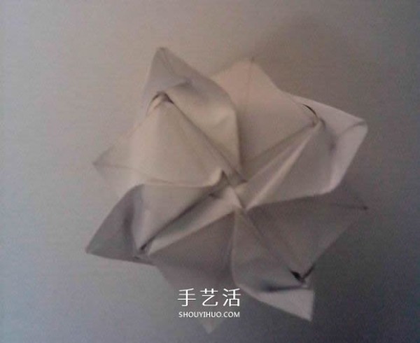 Illustration of how to fold the eight-petal Kawasaki rose, origami eight-petal Kawasaki rose