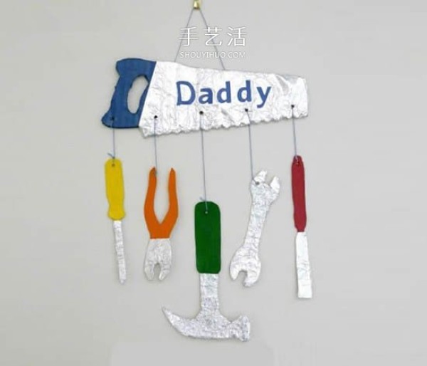 Handmade Fathers Day ornaments, using cardboard as tool ornaments