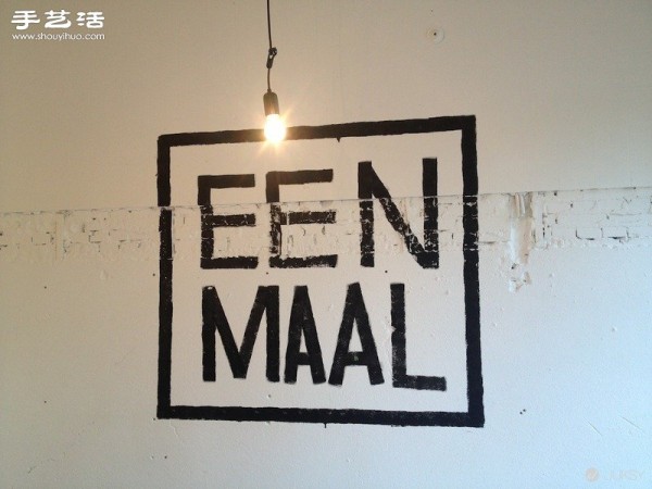 Eenmaal, a restaurant that only allows one person to dine in the Netherlands