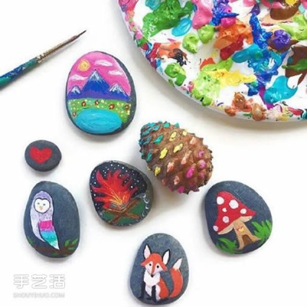 Super cute hand-painted cobblestones cartoon style pebbles painting pictures