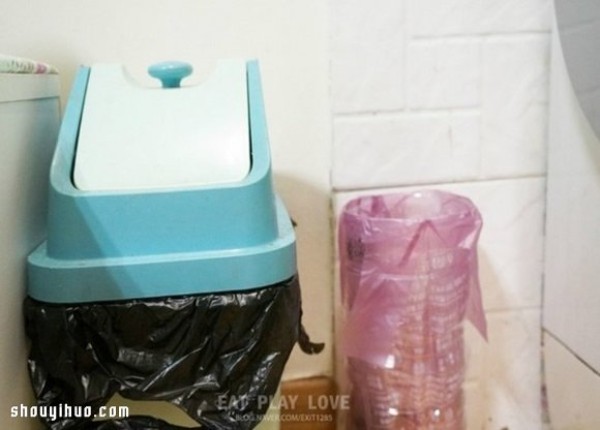 Plastic bottle waste is used to make a kitchen-specific odor-free trash can