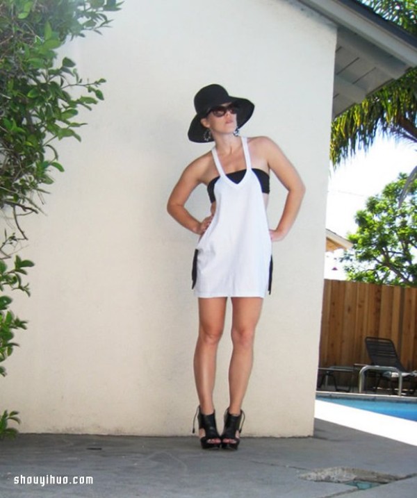 Its super easy to transform an old T-shirt into a sexy sundress