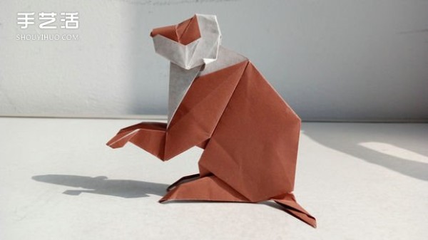 Handmade Origami Macaque Monkey Illustration Detailed Steps of Folding Macaque Monkey