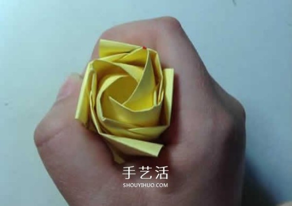 The original folding method of Weiwei Rose, detailed origami rose process steps