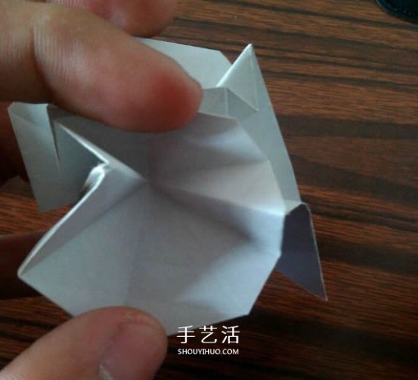 The origami method of complex small animal origami 3D squirrel with CP diagram