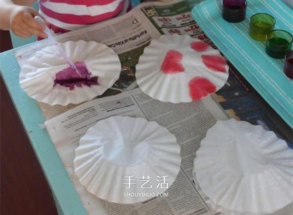 Cake paper flower making is suitable for kindergarten children who love handicrafts