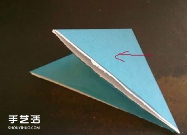 Origami carnation step by step illustration, the folding method of carnation is simple and easy to learn