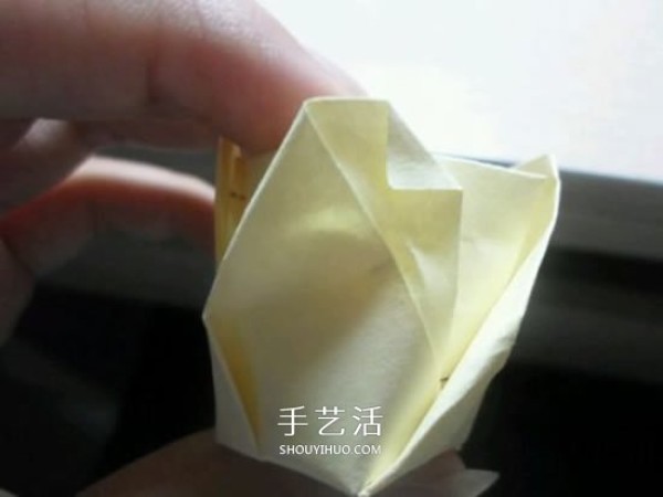 How to fold roses with illustrations. The folding method of roses is simple and easy to learn