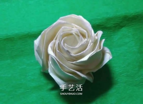 Practice on folding beautiful paper roses before Valentines Day