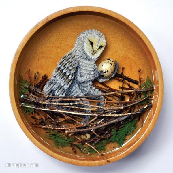 Use resin to paint a fantasy forest fairy tale in a wooden bowl