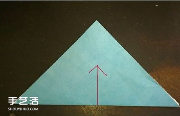 Origami carnation step by step illustration, the folding method of carnation is simple and easy to learn