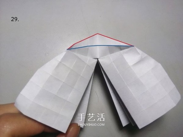 A detailed step-by-step diagram of origami butterflies and a diagram of how to fold a hand-made cabbage pink butterfly