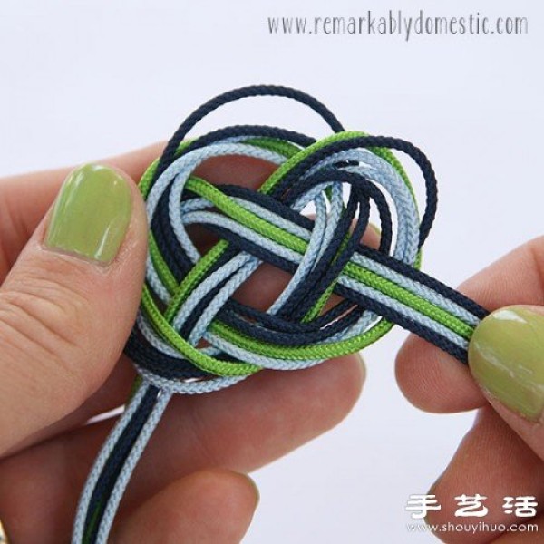 DIY tutorial on how to make a small fresh style knotted rope bracelet