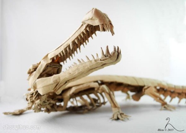 Origami dinosaur works by Vietnamese origami artist Adam Tram