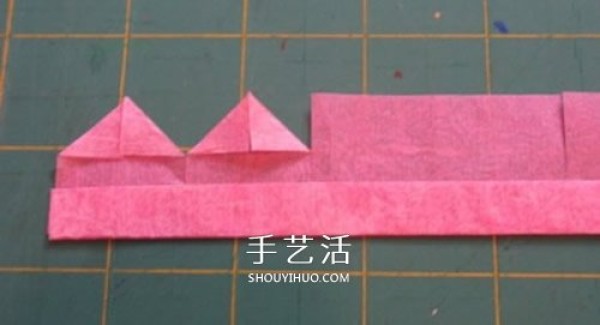 Tutorial on folding lanterns for children during the Chinese New Year by simply making cotton paper lanterns