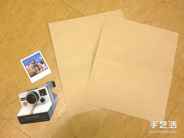 Illustration of a method of making a 3D greeting card with a Polaroid camera