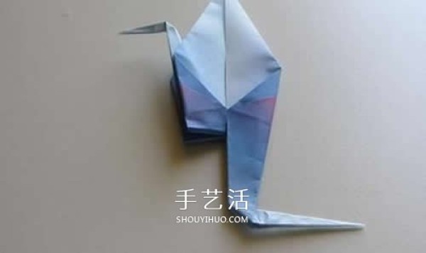 Origami cranes can be easily folded into three-dimensional red-crowned cranes with small modifications