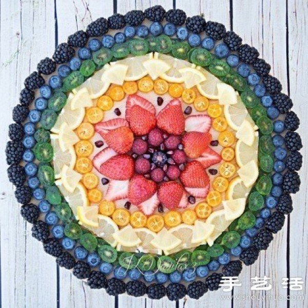 Super artistic fruit platter DIY