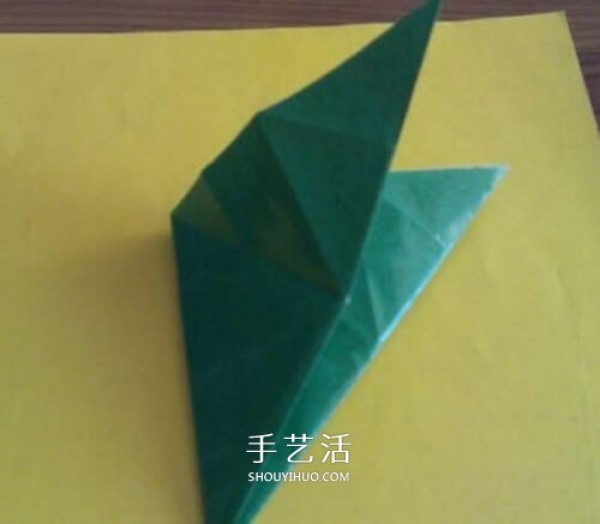 Zongzi Folding Illustration and a Simple Paper Zongzi Folding Tutorial