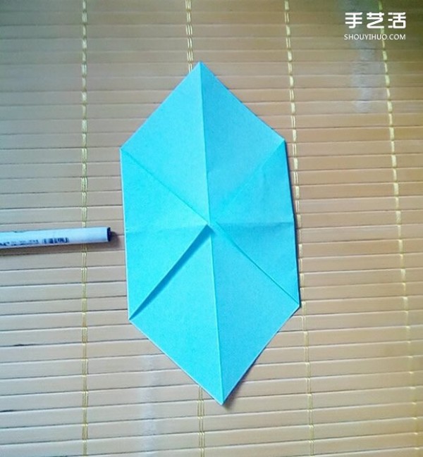 How to Origami a Chinese Valentines Day Gift Box, Illustrations of How to Fold an Octagonal Paper Box