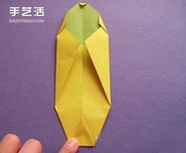 Simple banana folding method illustrated kindergarten banana origami tutorial