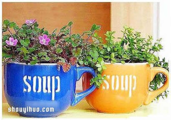 Using broken teacup waste to make artistic flowerpots with DIY