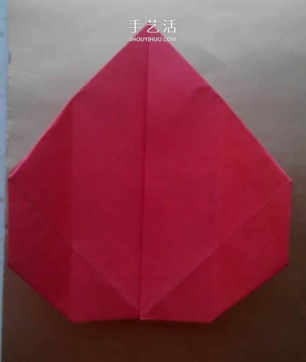 Childrens simple origami box tutorial: Illustration of the folding method of a tripod-shaped paper box