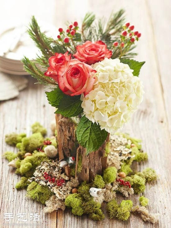 12 Little Ideas for DIY Wedding Decoration with Moss Plants