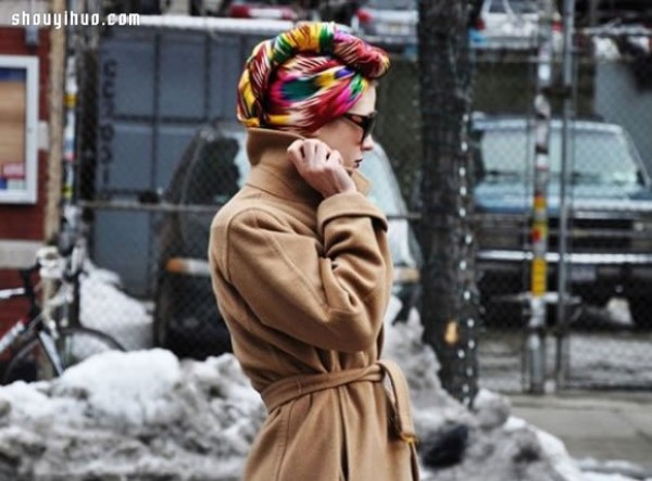 The seasons change, the ever-changing scarves make your style more creative